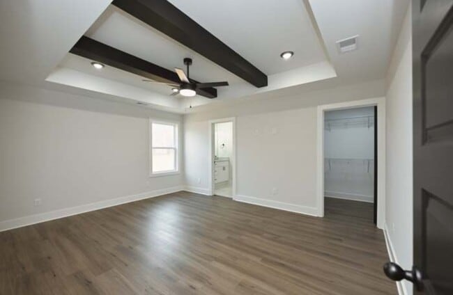 Building Photo - 1609 Elizabeth Rd