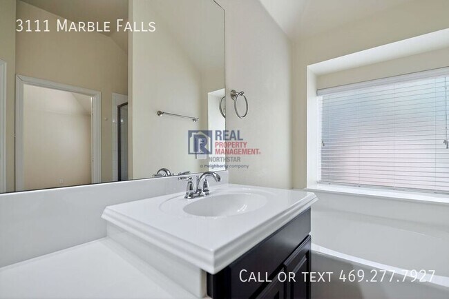 Building Photo - 3111 Marble Falls Dr