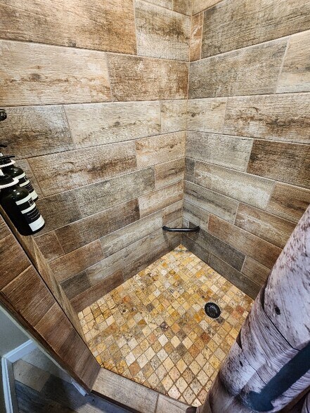 Building Photo - 206 Shepard Rd