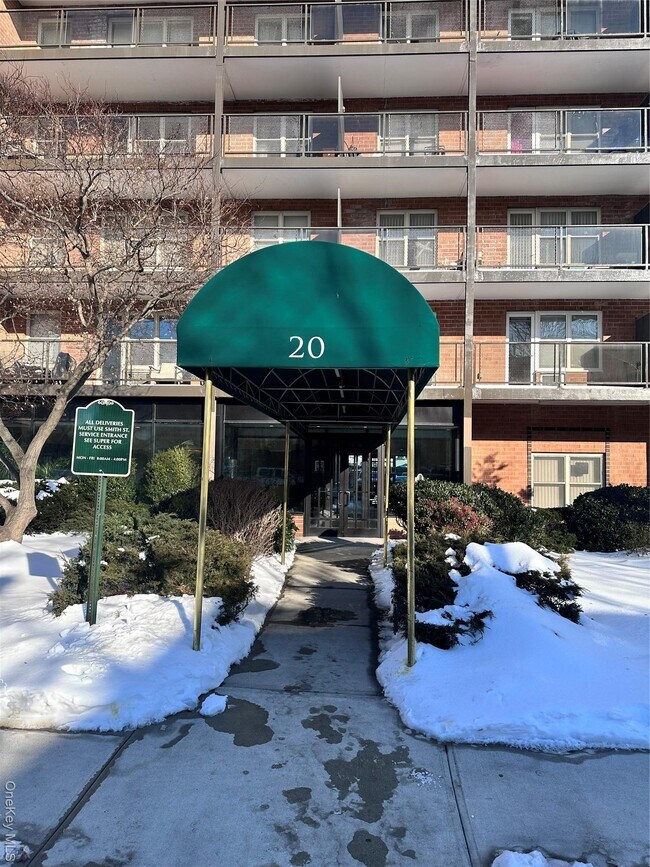 Building Photo - 20 Wendell St