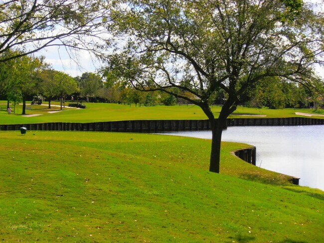 Building Photo - 9111 SW 20th St