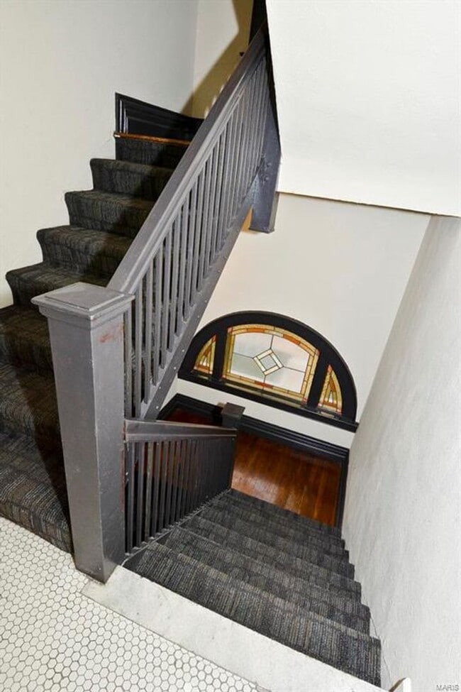 Building Photo - 5621 Pershing Ave