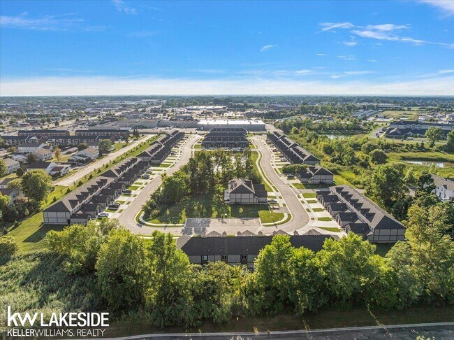 Building Photo - 28280 Delano Dr