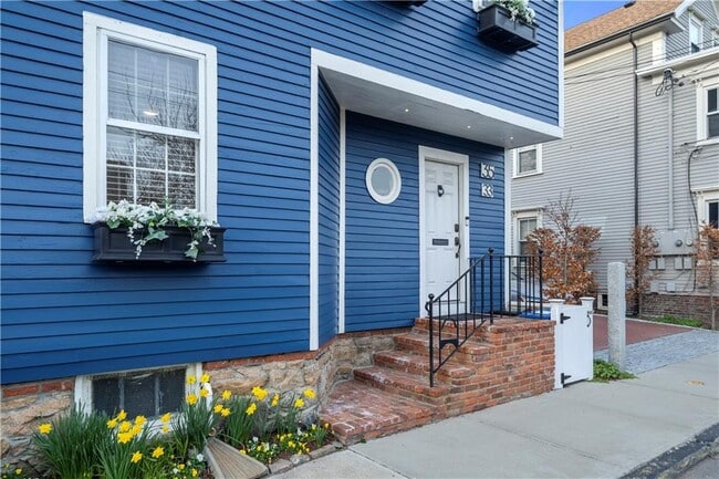 Building Photo - 33-35 Marsh St