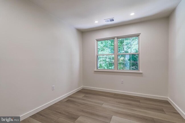 Building Photo - 2362 Branleigh Park Ct