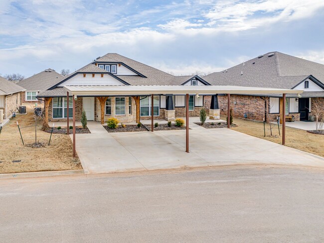 Building Photo - 5816 Goldfinger Rd