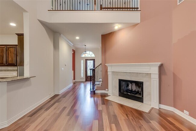 Building Photo - 11608 Spicewood Pkwy