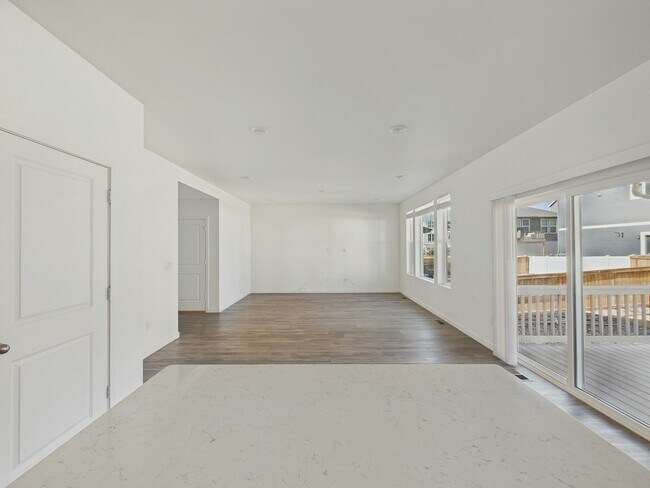 Building Photo - 24485 E Atlantic Dr