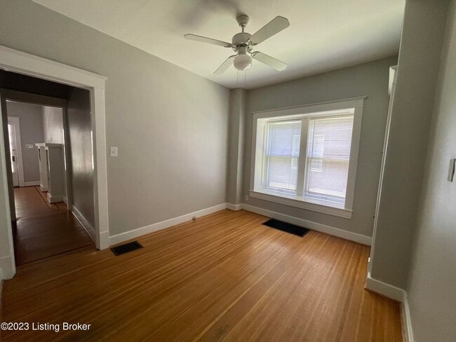 Building Photo - 2177 Baringer Ave