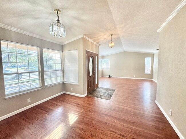 Building Photo - Beautiful 4 Bedroom Single Story For Rent In Roseville!