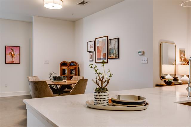 Building Photo - 5718 McCommas Blvd