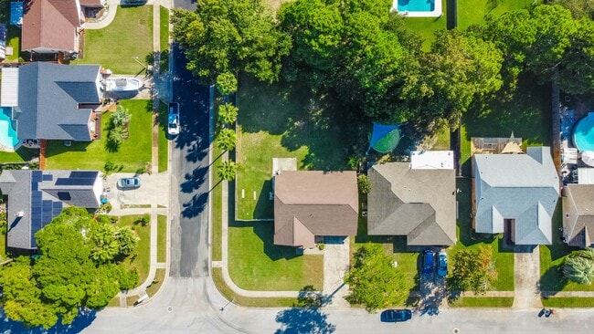 Building Photo - 1356 Sterling Point Dr