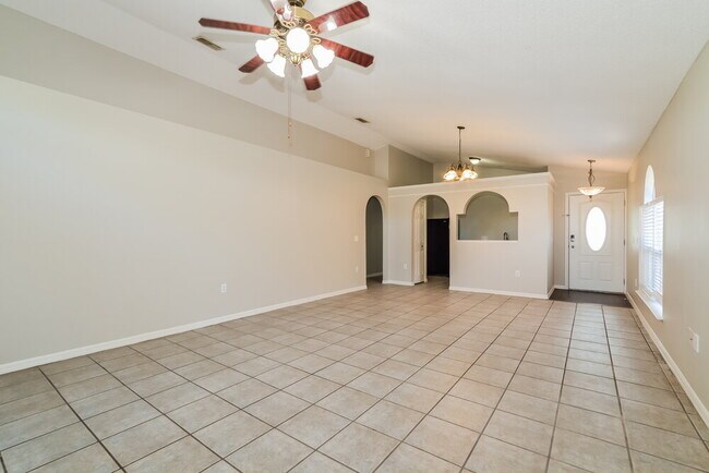 Building Photo - 10103 Richardson Ct