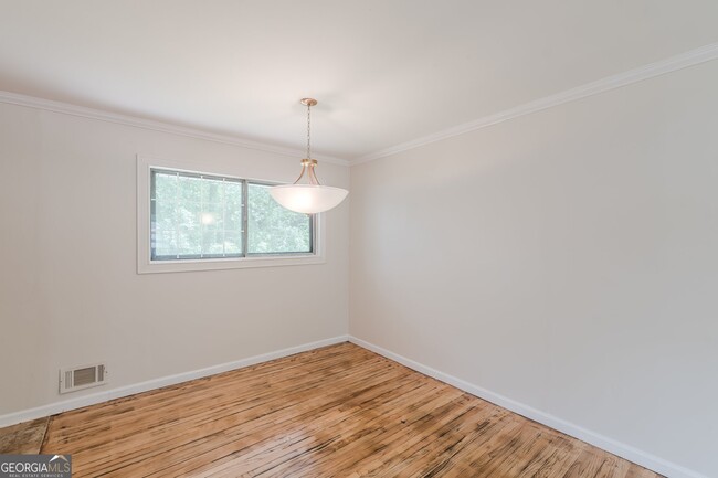 Building Photo - 1435 Cedar Creek Ln