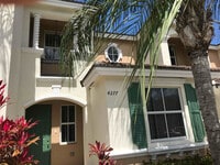 Building Photo - 4277 NE 10th Ct