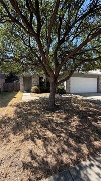 Building Photo - 2748 Peach Dr