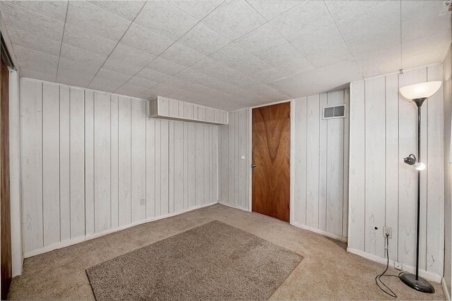 Building Photo - 1127 Cecelia Ave