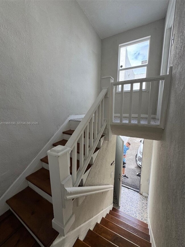 Building Photo - 1700 NW 22nd Ct