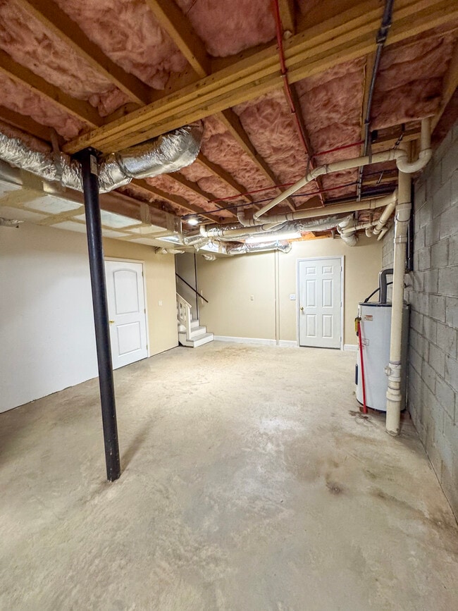 Building Photo - 74 Lockes Way