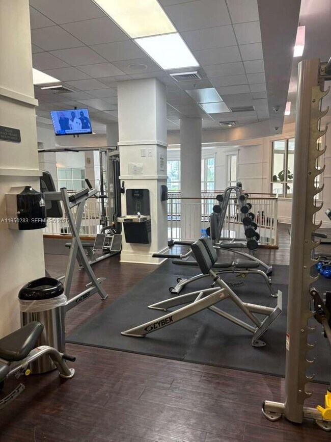 Building Photo - 701 Brickell Key Blvd