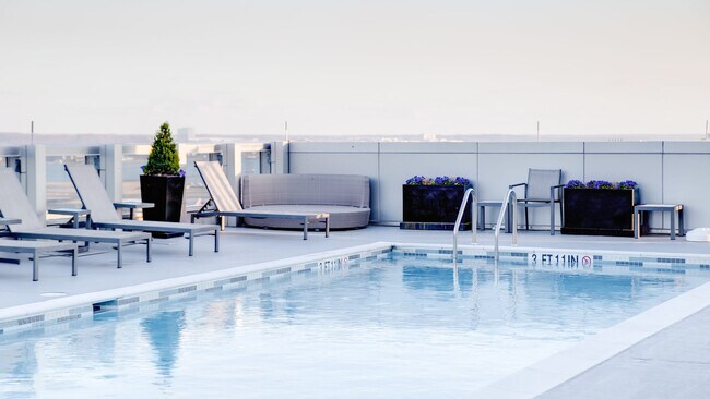 Building Photo - 2231 Crystal Dr