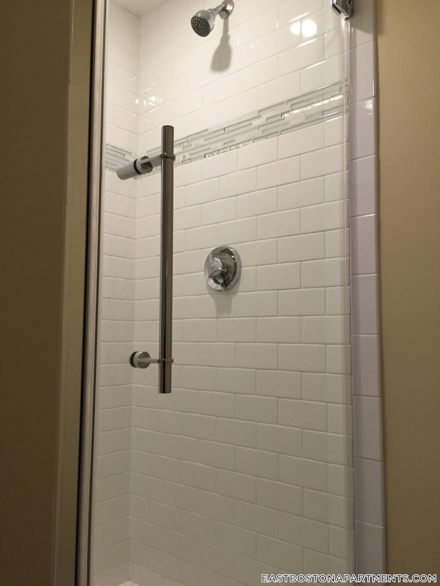 Building Photo - 51 Chelsea St