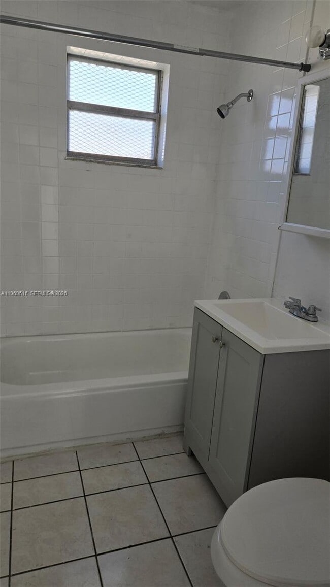 Building Photo - 28150 SW 153rd Ave