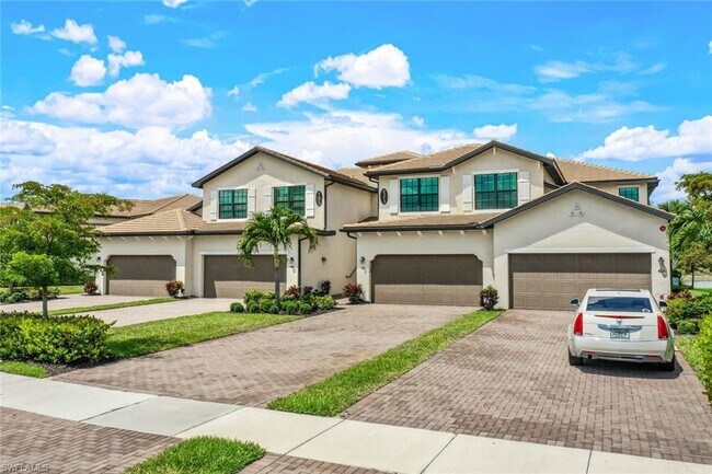 Building Photo - 2375 Montserrat Ln