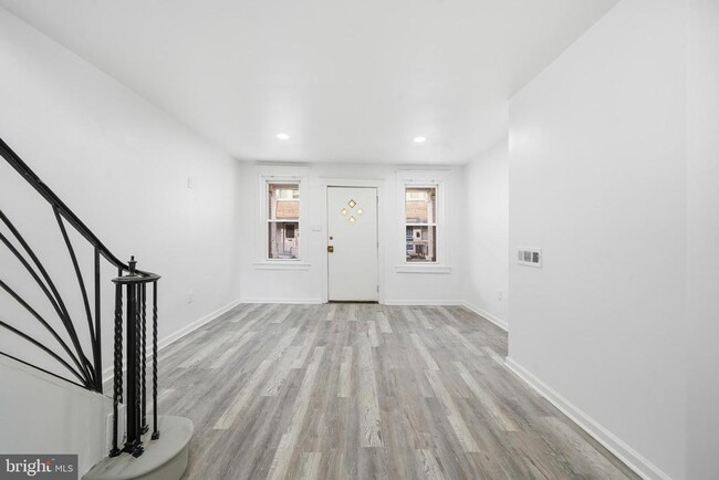 Building Photo - 1625 S Marston St