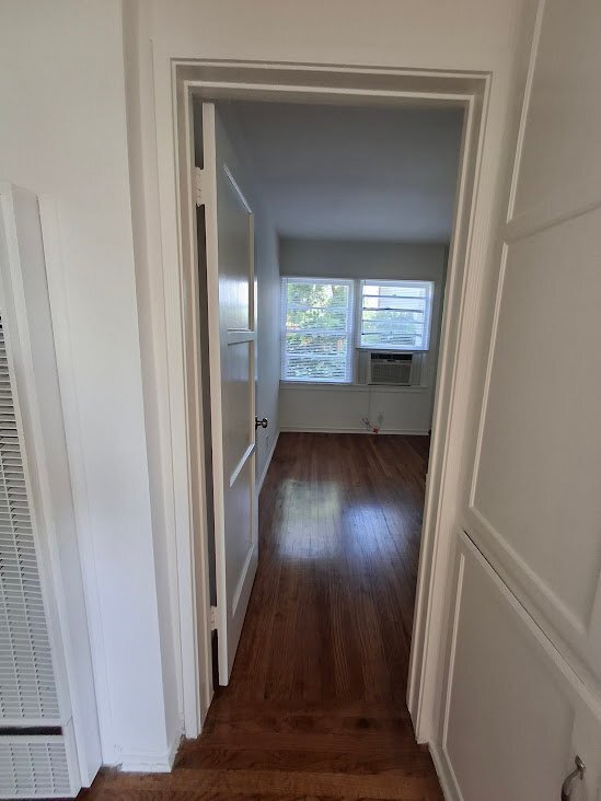 Building Photo - 724 S Old Ranch Rd