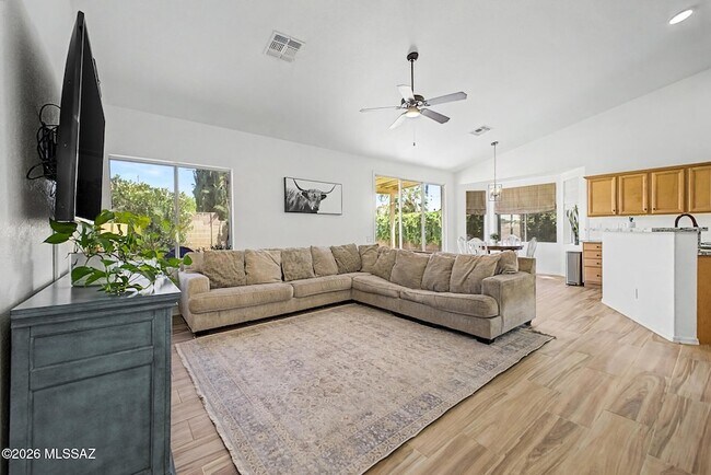 Building Photo - 9951 E Paseo San Bruno