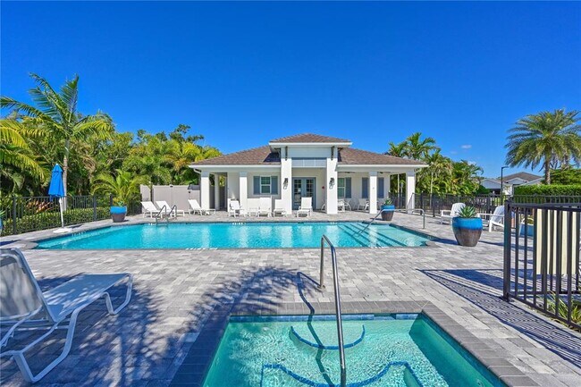 Building Photo - 8013 Clearwater Ct