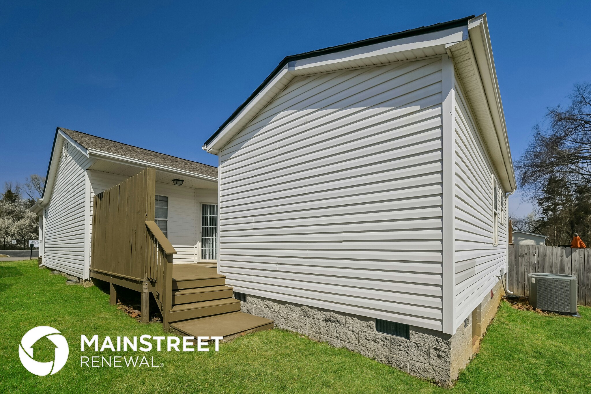 Building Photo - 10520 Lone Star Way
