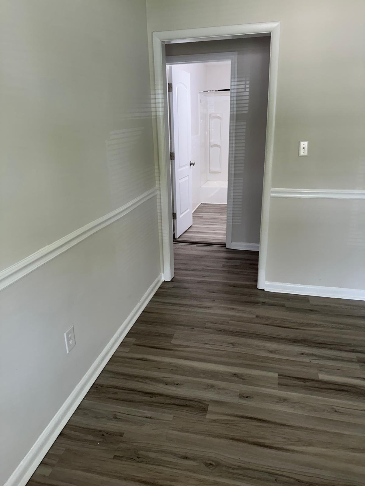 Building Photo - 208 Cloverleaf Dr