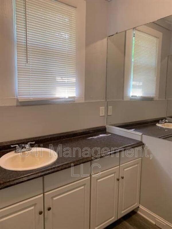 Building Photo - 4018 3rd Ave