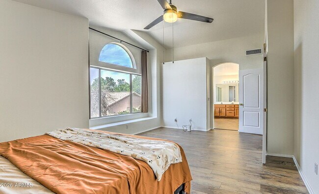 Building Photo - Single Family Home For Rent