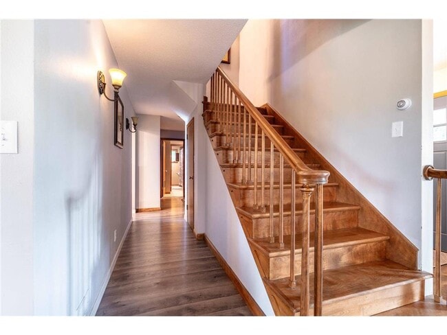 Building Photo - 1409 Hoot Lake Dr