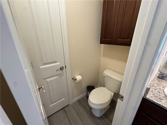 Building Photo - 4849 W Oldham Dr