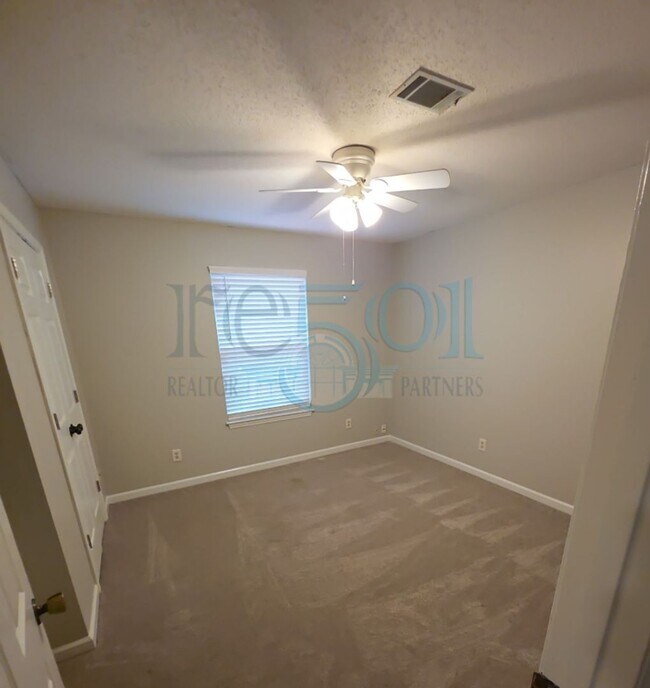 Building Photo - The home you've been looking for!