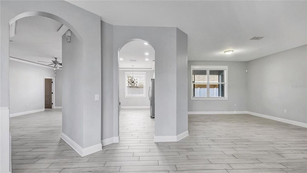 Building Photo - 3833 Siskin Dr