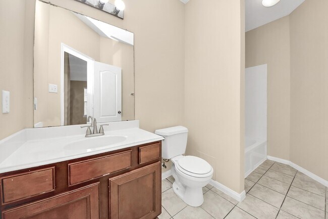 Building Photo - 1722 Lansing Cove Dr