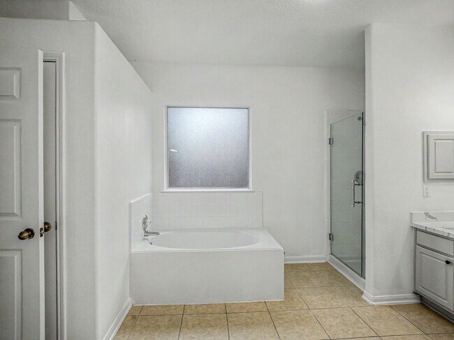 Building Photo - 13630 Birch Canyon Ct