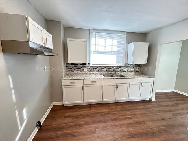 Building Photo - 234 Santa Clara Ave