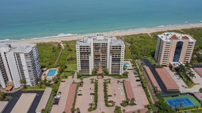 Building Photo - 3100 N Hwy A1A