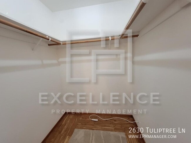 Building Photo - 2630 Tuliptree Ln