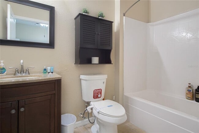 Building Photo - 457 Madison Cir