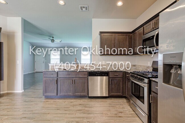 Building Photo - Modern Single Family Home in El Reno, OK!