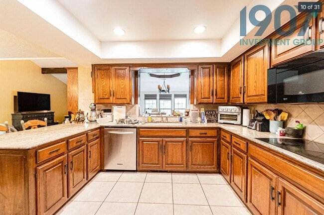 Building Photo - 4405 Manchester Ct