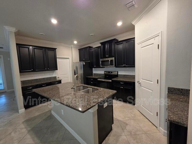 Building Photo - 10049 Victory Gallop Loop