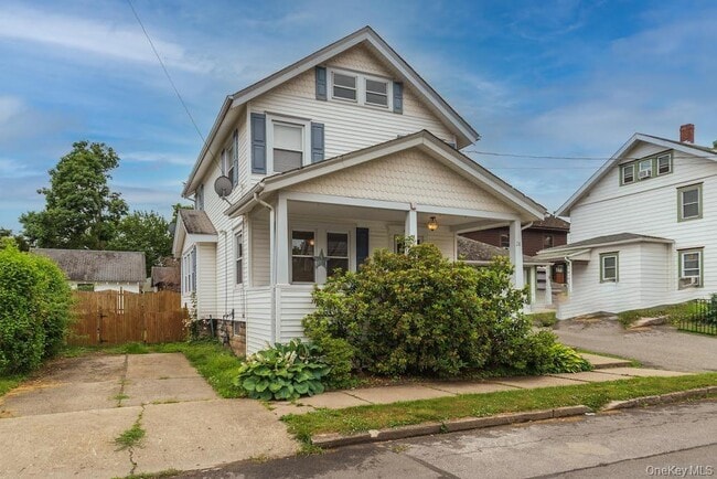 Primary Photo - 28 Pine St